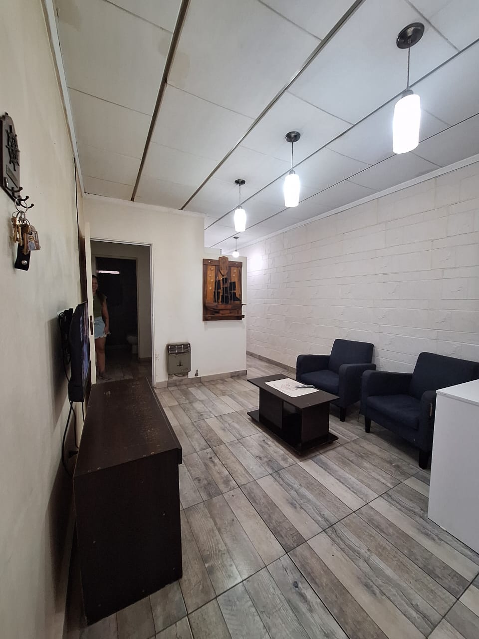 Imagen de la propiedad CASA A LA VENTA CON LOCAL INDEPENDIENTE - PARANA